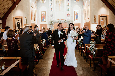 Montreal wedding Photographer;  Saint Ephrem Syriaque Catholique Laval wedding; Natacha and Jim's wedding; Old Montreal wedding photo; Syrian church wedding; Église St-Ephrem; John KOO Photography