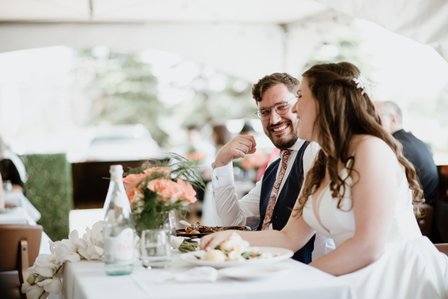 Danielle and Andrew's wedding; First look; John KOO Photography; Ketubah signing; Montreal Jewish wedding; Montreal Jewish wedding photographer; Shaare Zion Congregation; Table 51 restaurant MTL