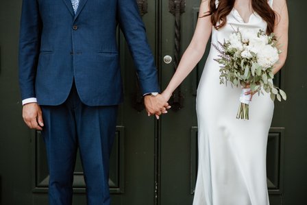 Montreal wedding photographer, Montreal elopement photographer, Notary Mona Salehi Notaire wedding mariage, Covid wedding, Old Montreal wedding photos