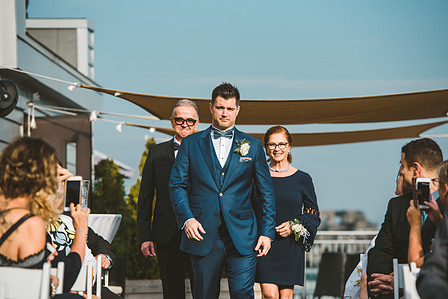 Montreal wedding photographer, Hotel Nelligan wedding, Baccino events decor, Old Montreal wedding