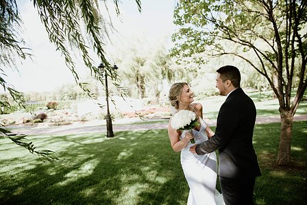 Chateau Vaudreuil Hotel wedding; John KOO Photography; Kayla and Kevin's wedding; Montreal Jewish wedding; Montreal Jewish wedding photographer; Montreal intimate wedding