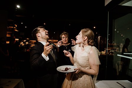 Corinne and Maxime's wedding; John KOO Photography; Les Enfants Terribles MTL wedding; Montreal Jewish wedding photographer; Montreal wedding Photographer; Old Montreal wedding portraits; Square Victoria wedding photos