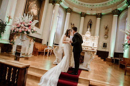 Montreal wedding photographer; John KOO Photography; Lubov and Jonathan's wedding; Montreal wedding photo; Prima Luna restaurant reception hall; St. Rose of Lima church Laval; wedding photography; Église Sainte-Rose-de-Lima Laval