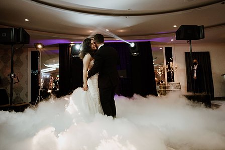 Montreal wedding photographer; John KOO Photography; Lubov and Jonathan's wedding; Montreal wedding photo; Prima Luna restaurant reception hall; St. Rose of Lima church Laval; wedding photography; Église Sainte-Rose-de-Lima Laval