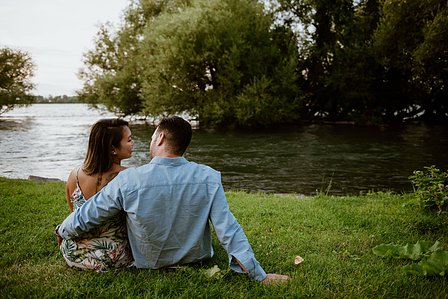 Montreal Engagement Photographer, Montreal wedding Photographer, Kim and Marc Olivier's engagement shoot; Montreal Engagement Photo, RécréoParc, Sainte-Catherine, QC, Sunset engagement photo; MTL engagement photo by the water