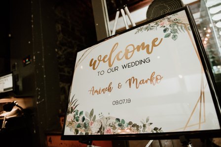Montreal wedding photographer, L'Auberge Saint-Gabriel wedding, Le Coeur Bohème wedding planner, Montreal elopement photographer, Montreal engagement photographer