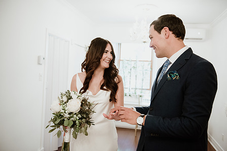 Montreal wedding photographer, Montreal elopement photographer, Notary Mona Salehi Notaire wedding mariage, Covid wedding, Old Montreal wedding photos
