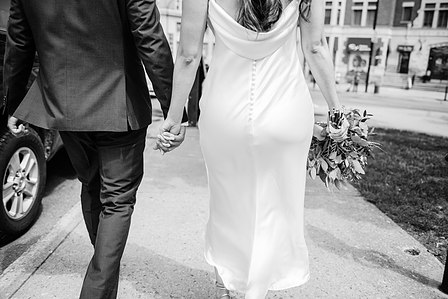 Montreal wedding photographer, Montreal elopement photographer, Notary Mona Salehi Notaire wedding mariage, Covid wedding, Old Montreal wedding photos