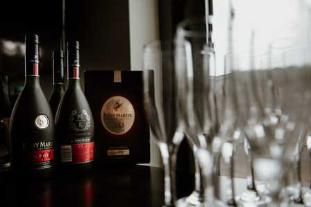 Montreal wedding photographer, William Gray Hotel wedding, Old Montreal wedding, wedding photos, Rita Wong Events, DJ Toddy Flores, Rémy Martin VSOP XO