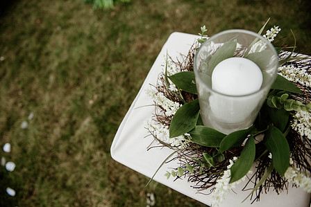 Montreal wedding Photographer; Montreal wedding photo; Carrie Ma officiant; Charlotte Flannery MUA hair stylist; FSEV wedding officiant; Jamie and Newton's wedding; John KOO Photography; Kristina Chan desserts; Longueuil wedding; Oxide design florist