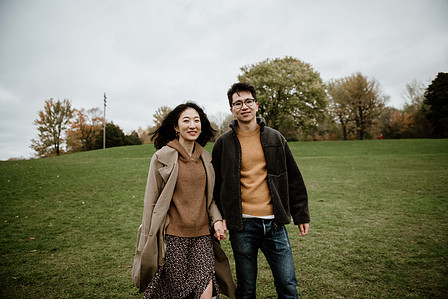 Beaver Lake Montreal portrait session; Beaver Lake pre-wedding photography; Engagement photo in Montreal; F & T's Montreal engagement photographer; John KOO Photography; engagement portraits MTL photography