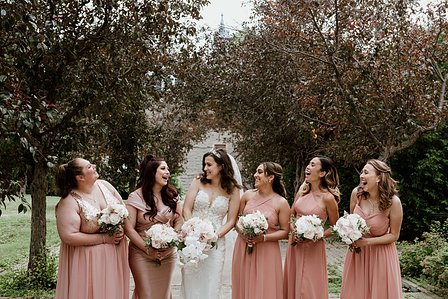 Montreal wedding photographer; John KOO Photography; Lubov and Jonathan's wedding; Montreal wedding photo; Prima Luna restaurant reception hall; St. Rose of Lima church Laval; wedding photography; Église Sainte-Rose-de-Lima Laval
