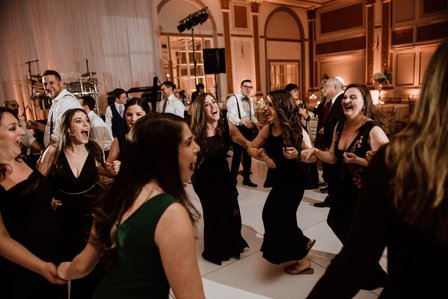 Melanie and Benjy's wedding, Montreal Jewish wedding photographer, Montreal wedding Photographer, Windsor Ballroom wedding venue, Montreal wedding photo