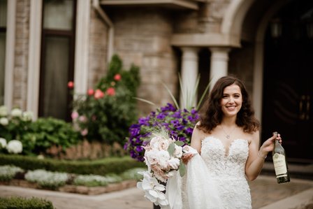 Montreal wedding photographer; John KOO Photography; Lubov and Jonathan's wedding; Montreal wedding photo; Prima Luna restaurant reception hall; St. Rose of Lima church Laval; wedding photography; Église Sainte-Rose-de-Lima Laval