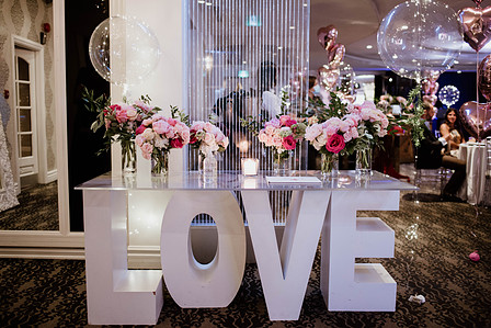 Montreal wedding photographer; John KOO Photography; Lubov and Jonathan's wedding; Montreal wedding photo; Prima Luna restaurant reception hall; St. Rose of Lima church Laval; wedding photography; Église Sainte-Rose-de-Lima Laval