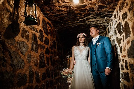 Montreal wedding Photographer; Auberge Saint Gabriel wedding Montreal; John KOO Photography; MTL wedding photography; Marwa and Stephane's wedding; Montreal intimate wedding photographer; Old Montreal wedding; Photographe de mariage Montreal
