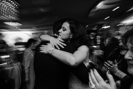 Montreal wedding photographer; John KOO Photography; Lubov and Jonathan's wedding; Montreal wedding photo; Prima Luna restaurant reception hall; St. Rose of Lima church Laval; wedding photography; Église Sainte-Rose-de-Lima Laval