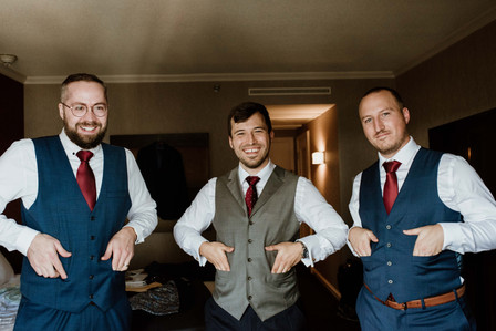 Corinne and Maxime's wedding; John KOO Photography; Les Enfants Terribles MTL wedding; Montreal Jewish wedding photographer; Montreal wedding Photographer; Old Montreal wedding portraits; Square Victoria wedding photos