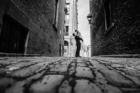 Montreal prewedding photographer, Montreal winter engagement photographer, wedding portraits, engagement photos 