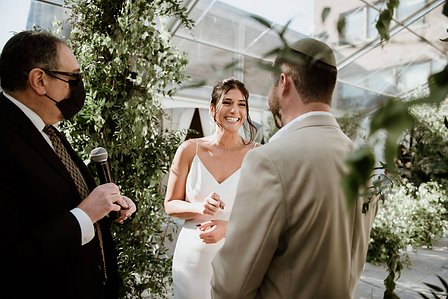 Shaar Hashomayim Synagogue wedding;  Montreal Jewish wedding photographer; John KOO Photography; Lauren and Josh's wedding; Montreal wedding Photographer; Montreal wedding photo