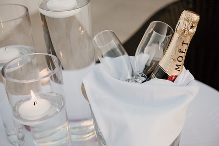 Be Elegant event planning; Hotel Place D'Armes Montreal;  Montreal Proposal photographer; Montreal Proposal photography; Montreal Surprise proposal photographer; Montreal wedding photographer; Viola Dolce Montreal
