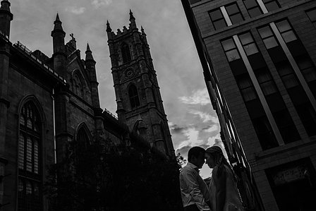 Montreal wedding Photographer, Old Montreal Engagement Photo, Montreal Engagement Photo, Montreal Pre-Wedding photographer, Stephanie and Kakin's MTL engagement photographer