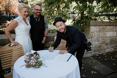Chateau Ramezay wedding venue photo Montreal, Courtyard wedding. Montreal wedding photographer, Melanie and Robert's Montreal elopement photographer. Melanie and Robert's Montreal wedding, Montreal Wedding Photography.