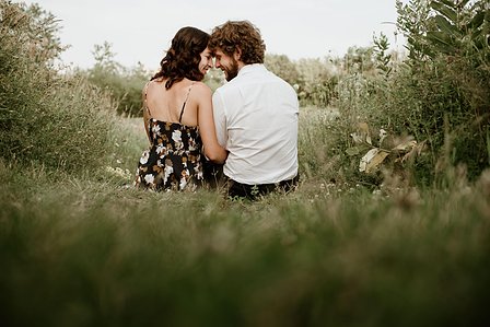Centennial Park engagement photos; Dollard-Des Ormeaux; John KOO Photography; Montreal Engagement Photo; Montreal Engagement Photography; Montreal wedding Photographer; Quebec; Silvia and Paul's engagement shoot