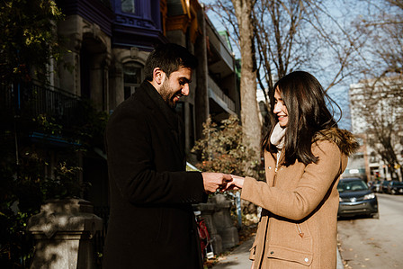 Carré Saint-Louis marriage proposal photo; Komal and Vishal's surprise proposal; Montreal surprise photographer; Plateau Mont-Royal surprise proposal; Square Saint-Louis surprise proposal photo