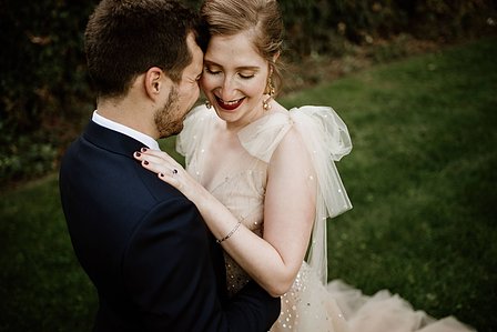 Corinne and Maxime's wedding; John KOO Photography; Les Enfants Terribles MTL wedding; Montreal Jewish wedding photographer; Montreal wedding Photographer; Old Montreal wedding portraits; Square Victoria wedding photos