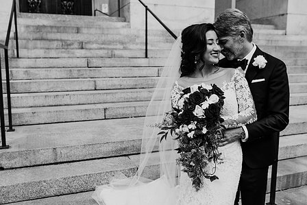 montreal wedding photo, Montreal wedding photographer, Montreal engagement photography, photographe mariage Montreal, St. George Angelican church, Auberge Vieux Port reception hall Montreal