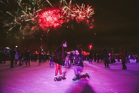 Andrew and Monica's wedding proposal, Ferris Wheel, Fireworks, John KOO Photography, Montral Proposal photography, Montreal Proposal photographer, Montreal wedding photo, Montreal wedding Photographer, Montreal Wedding Photog
