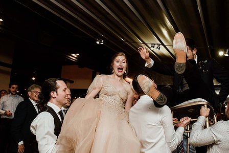 Corinne and Maxime's wedding; John KOO Photography; Les Enfants Terribles MTL wedding; Montreal Jewish wedding photographer; Montreal wedding Photographer; Old Montreal wedding portraits; Square Victoria wedding photos