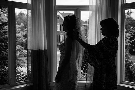 Montreal wedding photographer; John KOO Photography; Lubov and Jonathan's wedding; Montreal wedding photo; Prima Luna restaurant reception hall; St. Rose of Lima church Laval; wedding photography; Église Sainte-Rose-de-Lima Laval