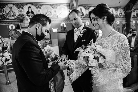 Centre Arménie Laval; Centre de la Nature wedding photo Laval; Gohar and Kosta's wedding; John KOO Photography; Montreal Greek and Armenian wedding; Montreal wedding Photographer; St-Nicholas Laval Greek Orthodox Church;