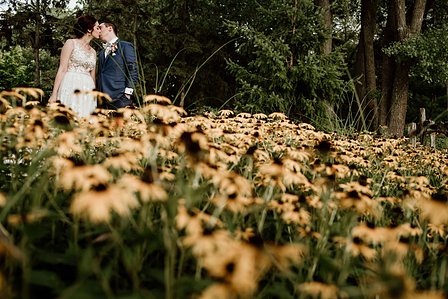 Centre de la Nature Laval wedding photo; John KOO Photography; Katherine and Thomas's Montreal wedding photographer; Montreal Greek Orthodox and Christian wedding; Montreal wedding photo; Saint Philip's Anglican Church;