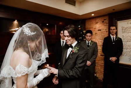 Montreal Wedding photographer, Hotel Nelligan wedding, Old Montreal wedding, MTL wedding photo, American Japanese wedding, Winter wedding