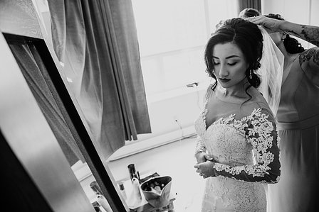 montreal wedding photo, Montreal wedding photographer, Montreal engagement photography, photographe mariage Montreal, St. George Angelican church, Auberge Vieux Port reception hall Montreal