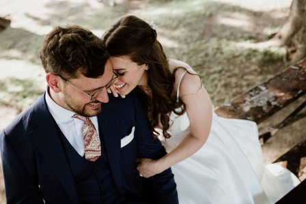 Danielle and Andrew's wedding; First look; John KOO Photography; Ketubah signing; Montreal Jewish wedding; Montreal Jewish wedding photographer; Shaare Zion Congregation; Table 51 restaurant MTL