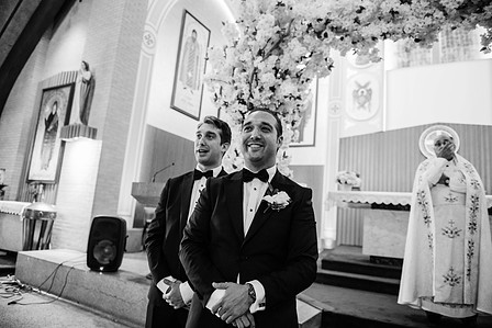 Montreal wedding Photographer;  Saint Ephrem Syriaque Catholique Laval wedding; Natacha and Jim's wedding; Old Montreal wedding photo; Syrian church wedding; Église St-Ephrem; John KOO Photography