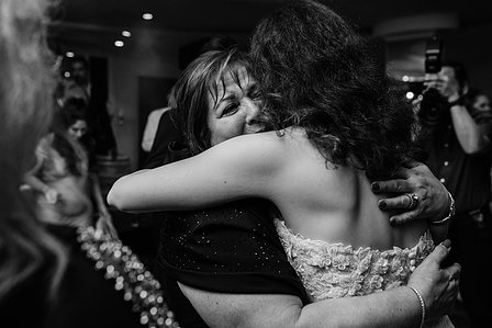 Montreal wedding photographer; John KOO Photography; Lubov and Jonathan's wedding; Montreal wedding photo; Prima Luna restaurant reception hall; St. Rose of Lima church Laval; wedding photography; Église Sainte-Rose-de-Lima Laval