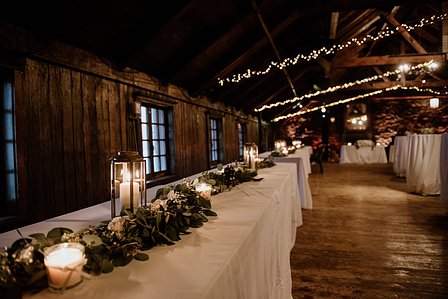 Montreal wedding photographer, L'Auberge Saint-Gabriel wedding, Le Coeur Bohème wedding planner, Montreal elopement photographer, Montreal engagement photographer