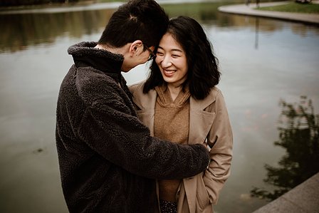 Beaver Lake Montreal portrait session; Beaver Lake pre-wedding photography; Engagement photo in Montreal; F & T's Montreal engagement photographer; John KOO Photography; engagement portraits MTL photography