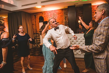 Montreal wedding photographer, Hotel Nelligan wedding, Baccino events decor, Old Montreal wedding