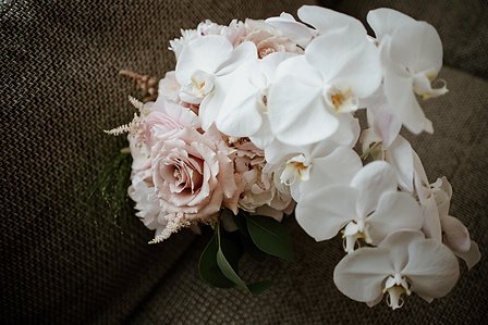 Montreal wedding photographer; John KOO Photography; Lubov and Jonathan's wedding; Montreal wedding photo; Prima Luna restaurant reception hall; St. Rose of Lima church Laval; wedding photography; Église Sainte-Rose-de-Lima Laval