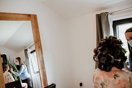 Montreal wedding Photographer; Montreal wedding photo; Carrie Ma officiant; Charlotte Flannery MUA hair stylist; FSEV wedding officiant; Jamie and Newton's wedding; John KOO Photography; Kristina Chan desserts; Longueuil wedding; Oxide design florist