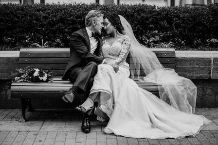 montreal wedding photo, Montreal wedding photographer, Montreal engagement photography, photographe mariage Montreal, St. George Angelican church, Auberge Vieux Port reception hall Montreal