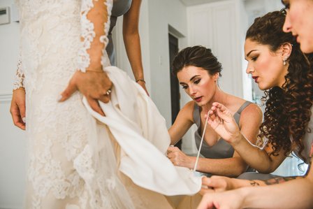 montreal wedding photo, Montreal wedding photographer, Montreal engagement photography, photographe mariage Montreal, St. George Angelican church, Auberge Vieux Port reception hall Montreal