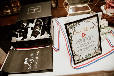 Montreal wedding photographer, L'Auberge Saint-Gabriel wedding, Le Coeur Bohème wedding planner, Montreal elopement photographer, Montreal engagement photographer