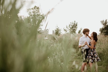 Centennial Park engagement photos; Dollard-Des Ormeaux; John KOO Photography; Montreal Engagement Photo; Montreal Engagement Photography; Montreal wedding Photographer; Quebec; Silvia and Paul's engagement shoot